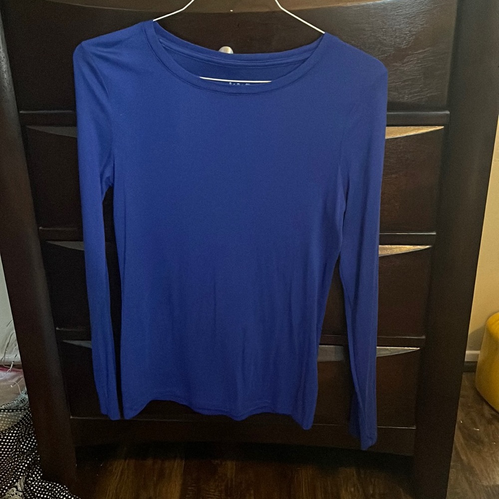 Royal blue long sleeve tshirt size medium